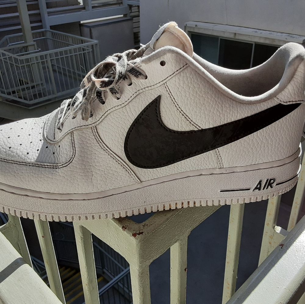*Nike - Air force one